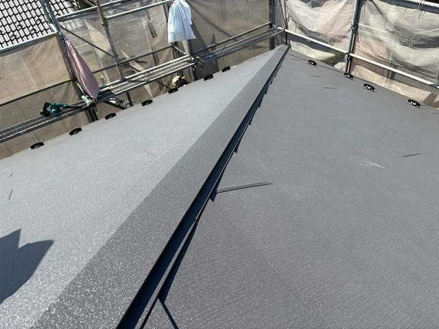 隅棟の設置完了